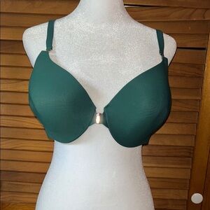 Beautiful Forest Green Soma Front Closure Bra Size 38DD